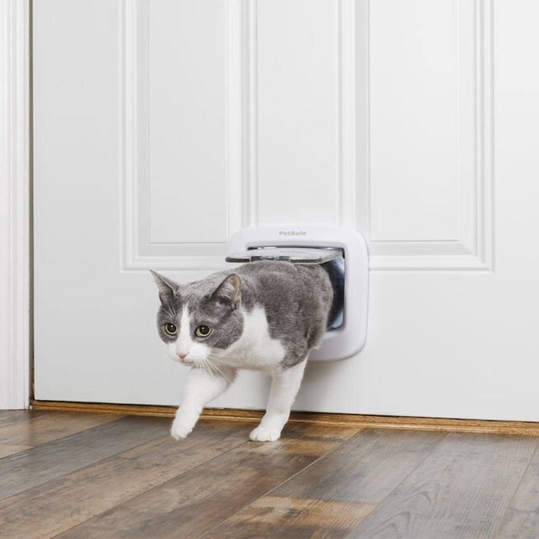 White 4 Way Locking Cat Flap U13016