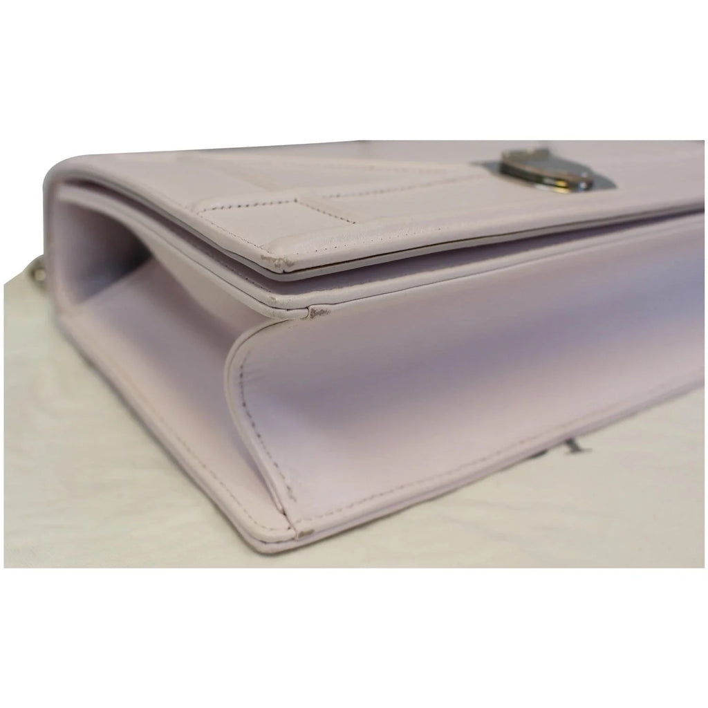 Pre-owned White Leather Medium Shoulder Bag E474612