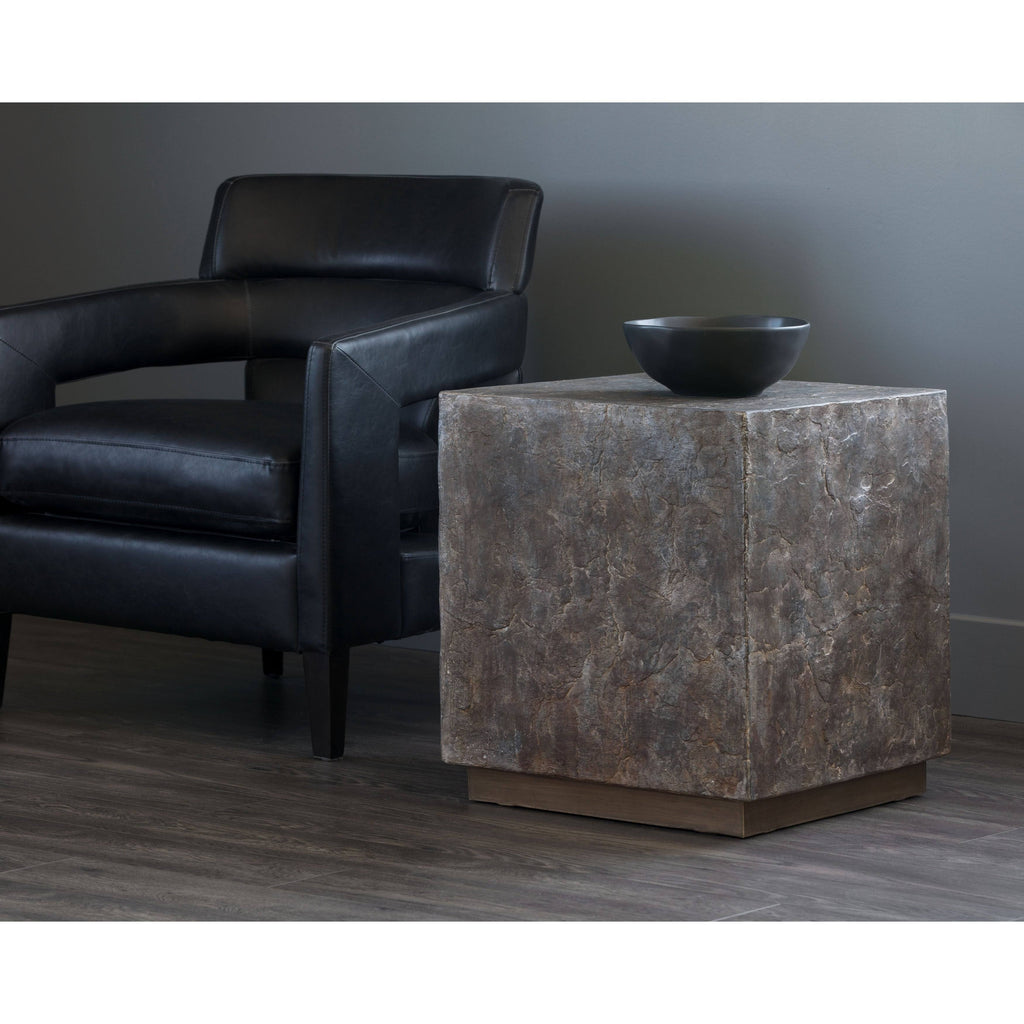 Black Side Table P13612
