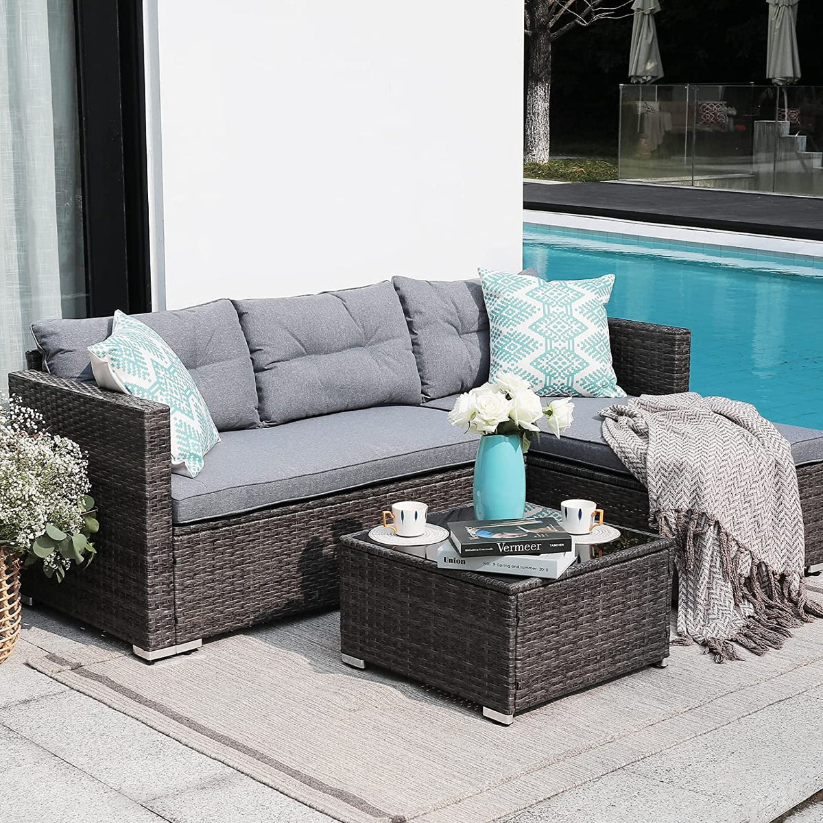5-Piece Grey Rattan Outdoor Sectional Sofa Set with Glass Coffee Table G8082