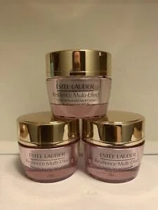 0.5 oz Face and Neck Creme SPF15 J1028