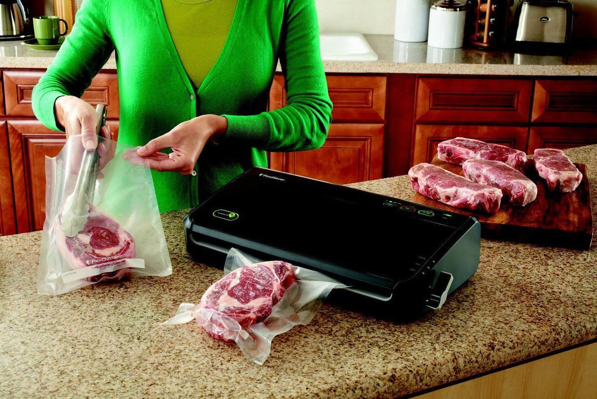 Deluxe System with Handheld Vacuum Sealer S1627