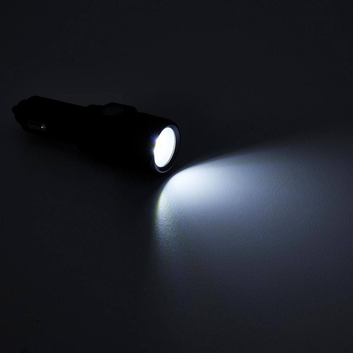 80 Lumen Rechargeable 12V Compact Mini LED Flashlight F4750