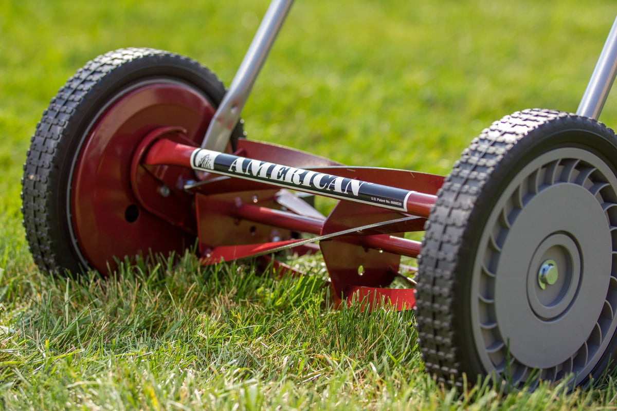 14-Inch 4-Blade Push Reel Lawn Mower X1561