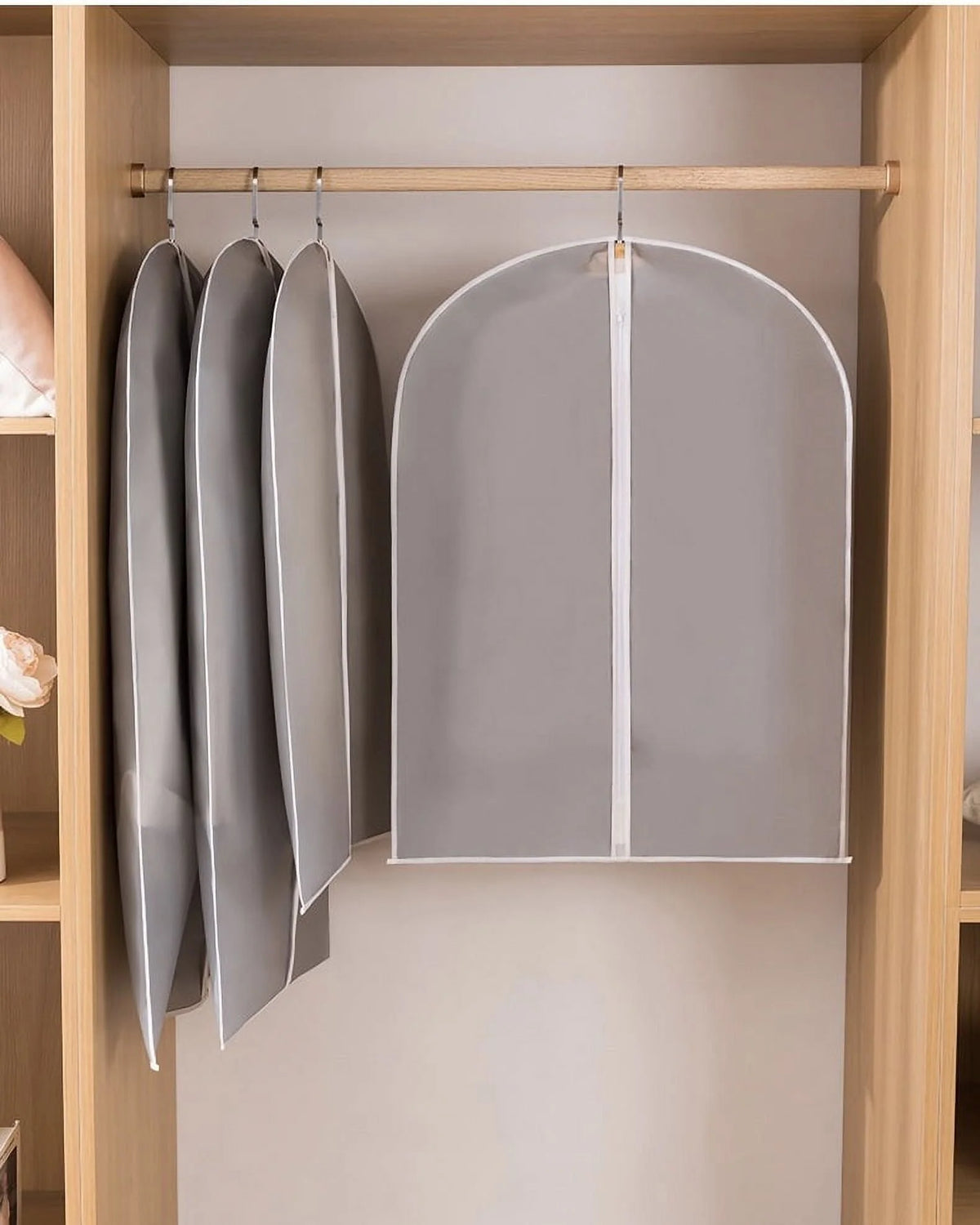 Garment Bags 5 Pack 40 X 24 Hanging Clothes Covers with Zipper Y874140